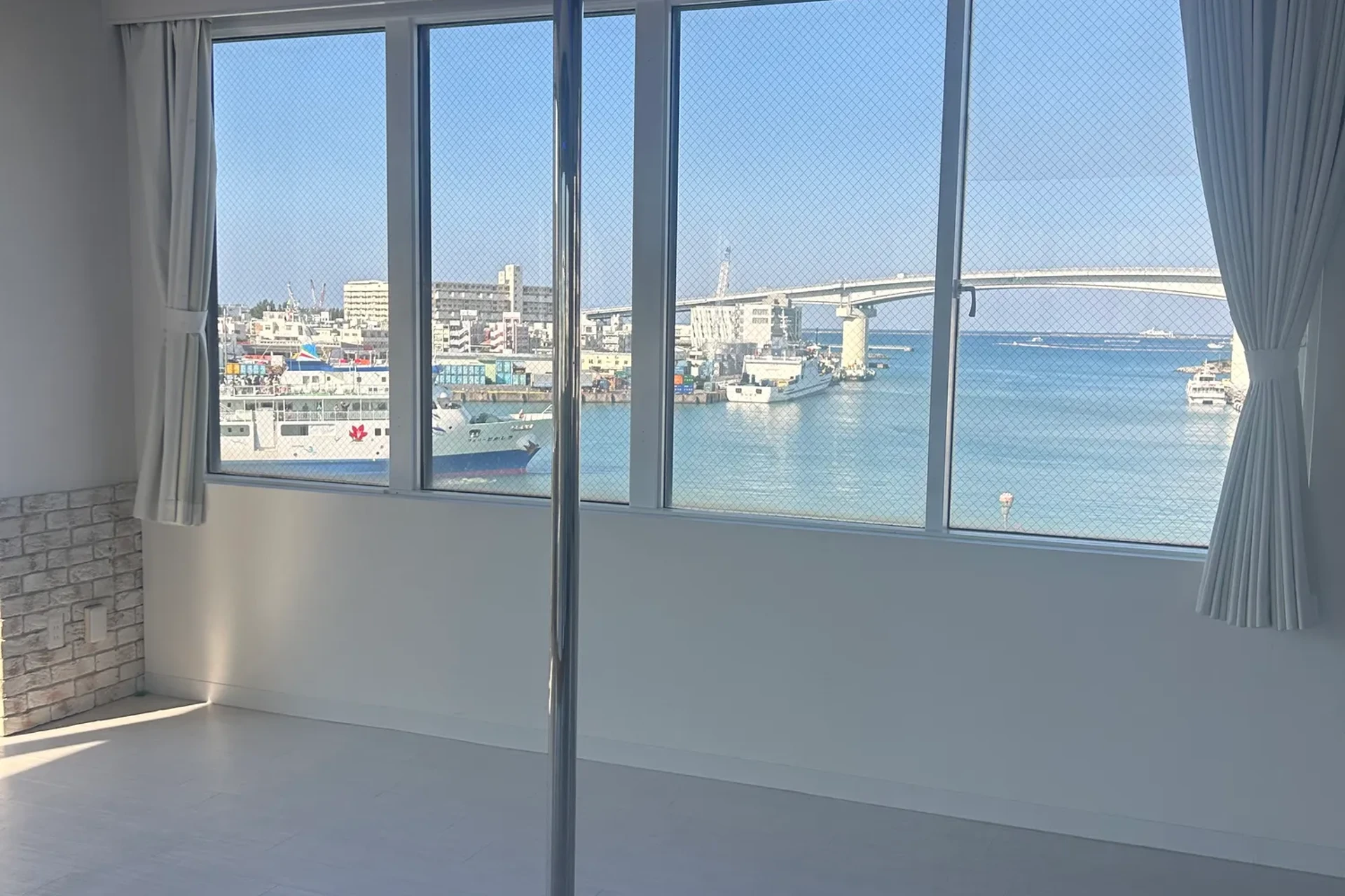 Sea view pole dance studio